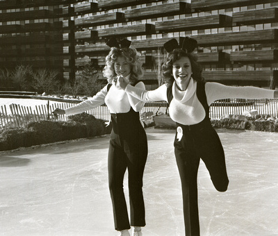 ©Bunnies ice skating